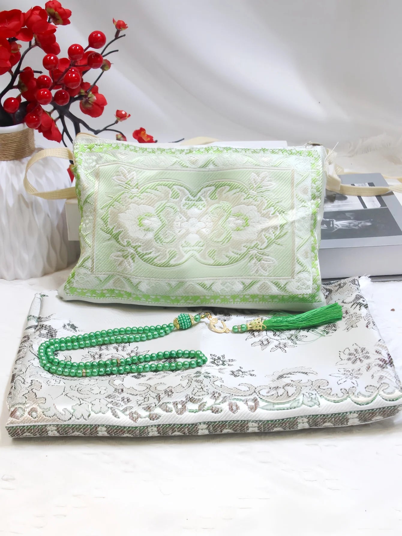Kit Prière 3 Pièces — Tapis, Chapelet & Pochette Assortie
